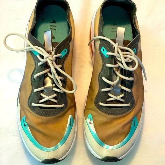 Woman’s Nike Air Max Size 8.5 very good used condition - Picture 1 of 5